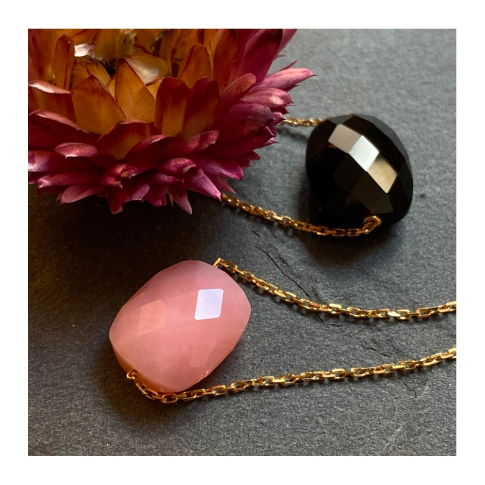 Morgane Bello - GUAVA QUARTZ CUSHION YELLOW GOLD NECKLACE